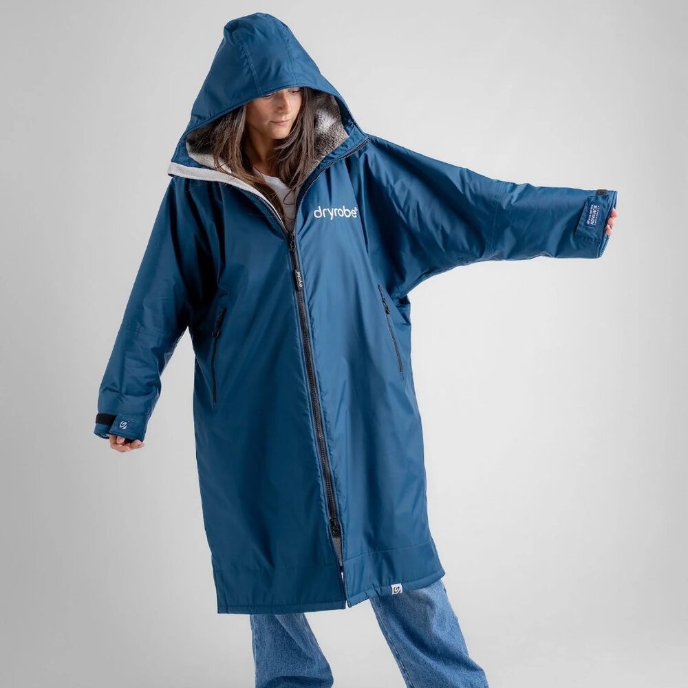 NWT Dryrobe - Small - Picture 2 of 4